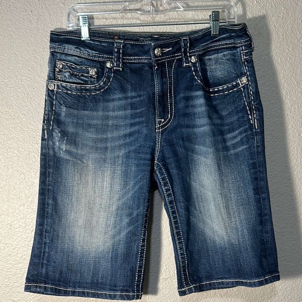 Miss Me Boyfriend Bermuda Shorts with Classic Fading and Whiskering size 29